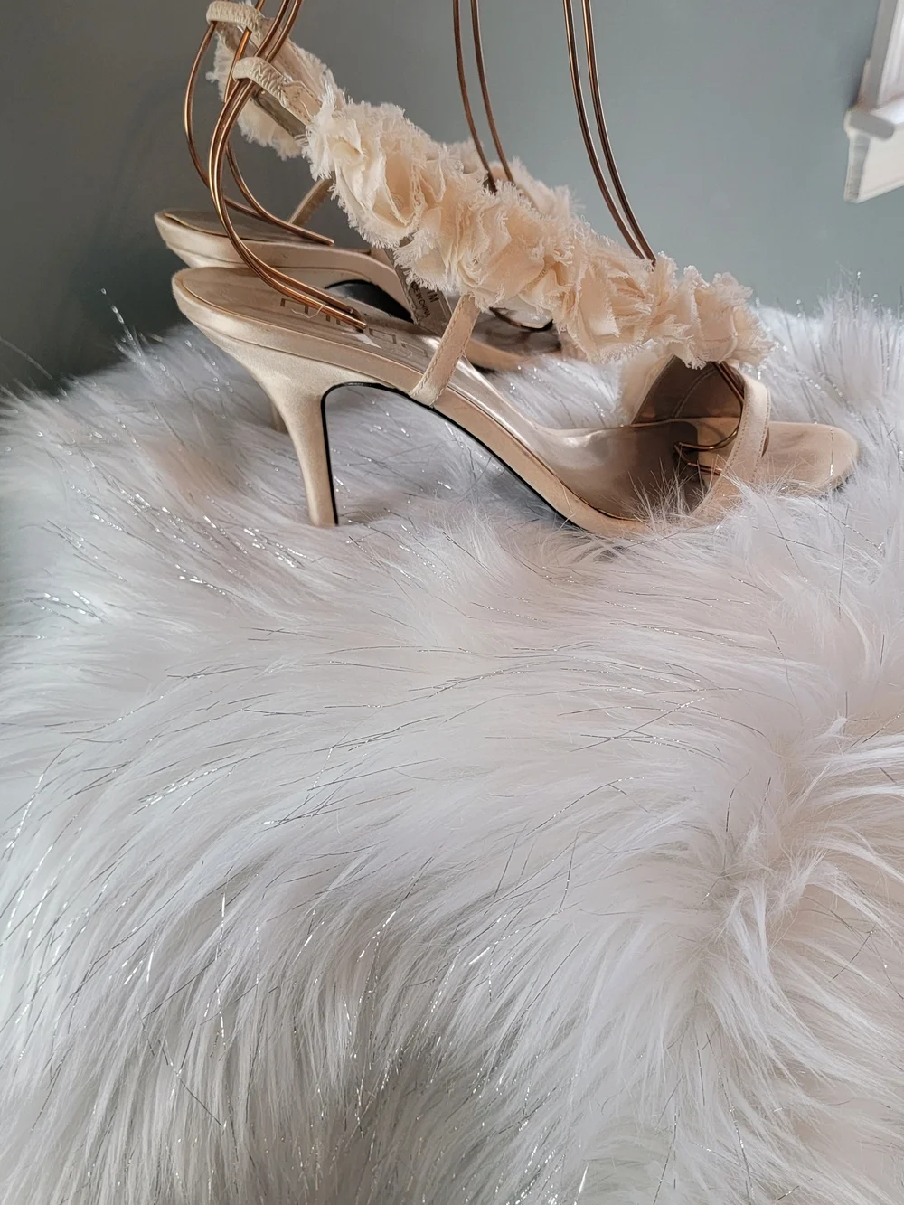 Moda International Cream Ruffle Slingback Heels - Picture 6 of 8